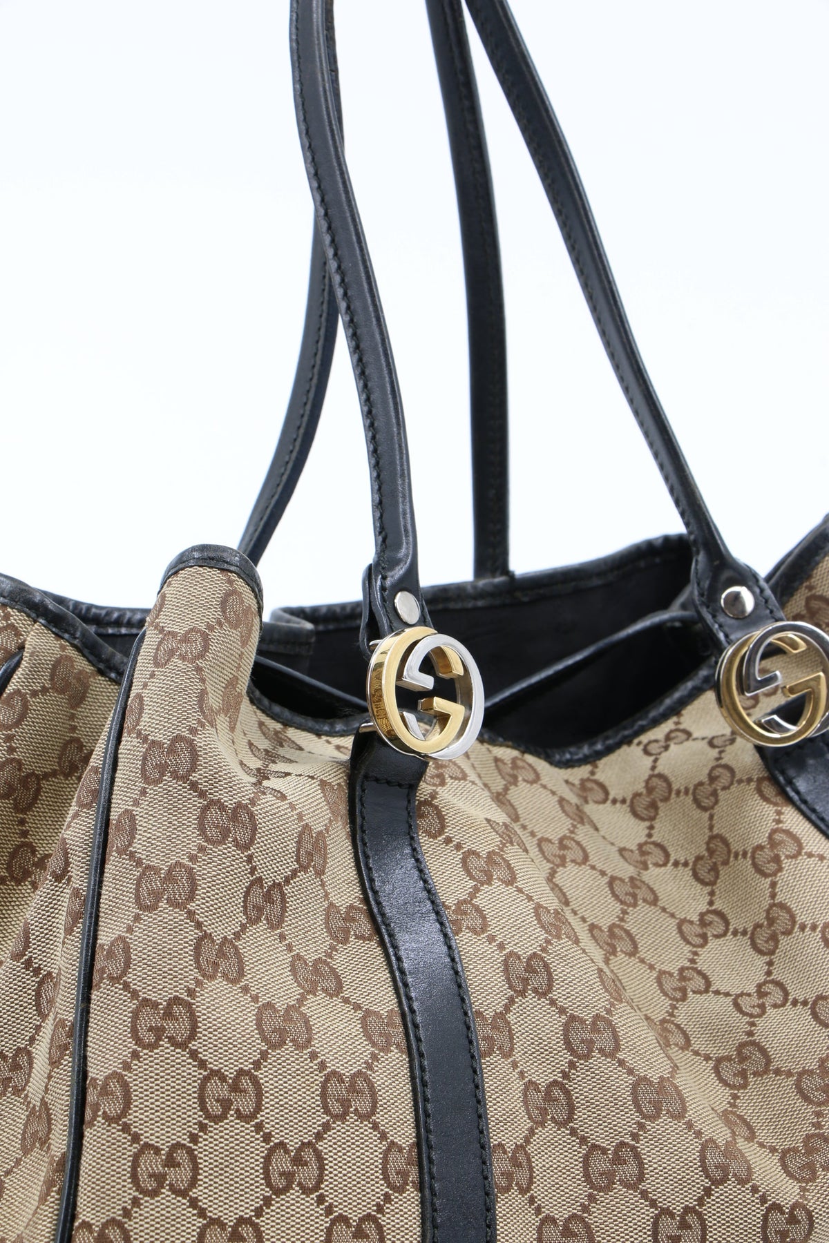 Gucci Brown Shoulder bag