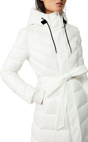 Calina Maxi Lightweight Down Coat with Sash Belt - Women's|-|Manteau Calina long de duvet léger avec ceinture - Femme