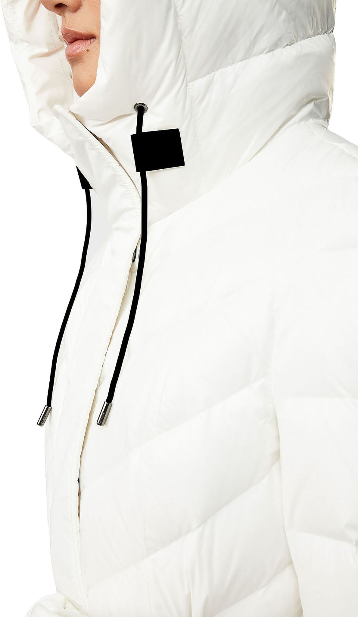 Calina Maxi Lightweight Down Coat with Sash Belt - Women's|-|Manteau Calina long de duvet léger avec ceinture - Femme