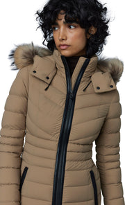 Patsy Stretch Light Down Jacket with Natural Fur - Women's|-|Manteau Patsy en duvet léger et extensible à fourrure naturelle amovible - Femme