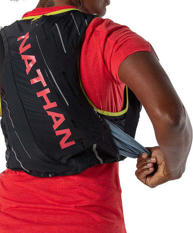 Pinnacle 4 Liter Hydration Race Vest - Women’s|-|Veste d'hydratation de course Pinnacle - 4 L - Femme