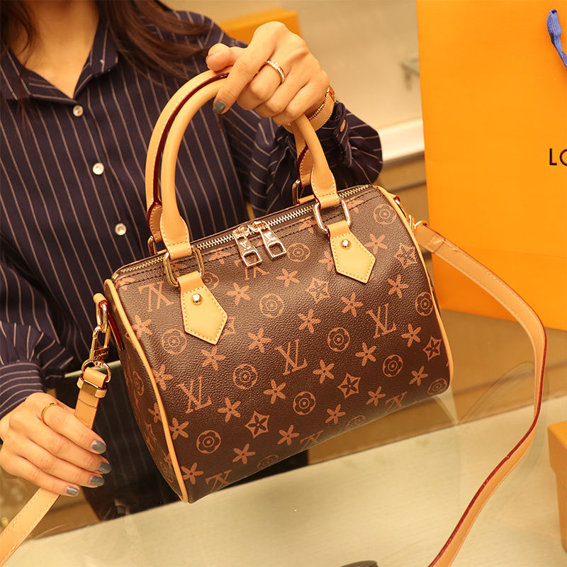 2022 new leather reading pillow handbag lbcase