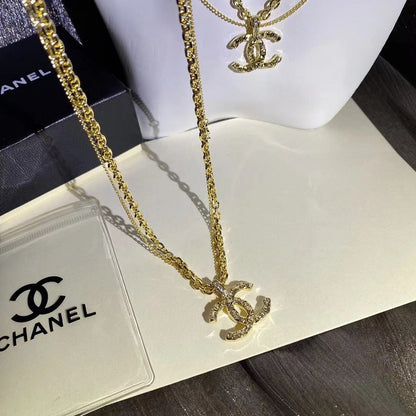 Luxury Fashion Diamond Pendant Necklace lbcase