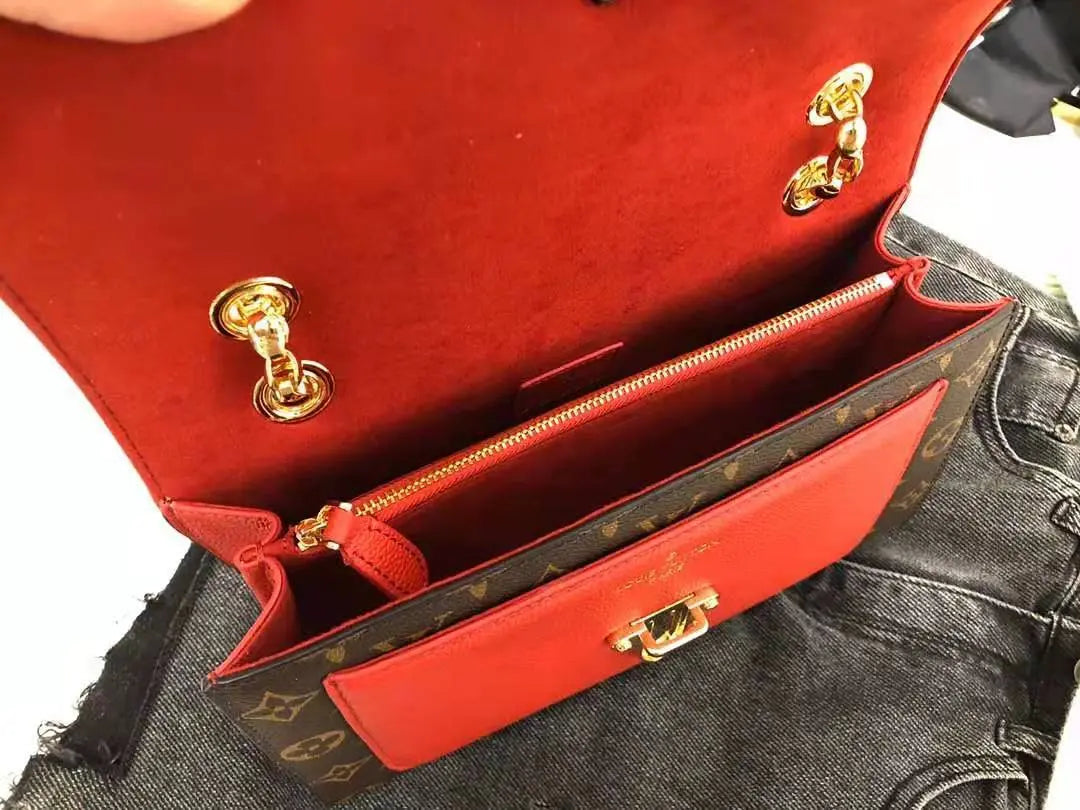 Metal Chain Leather Shoulder Bag lbcase