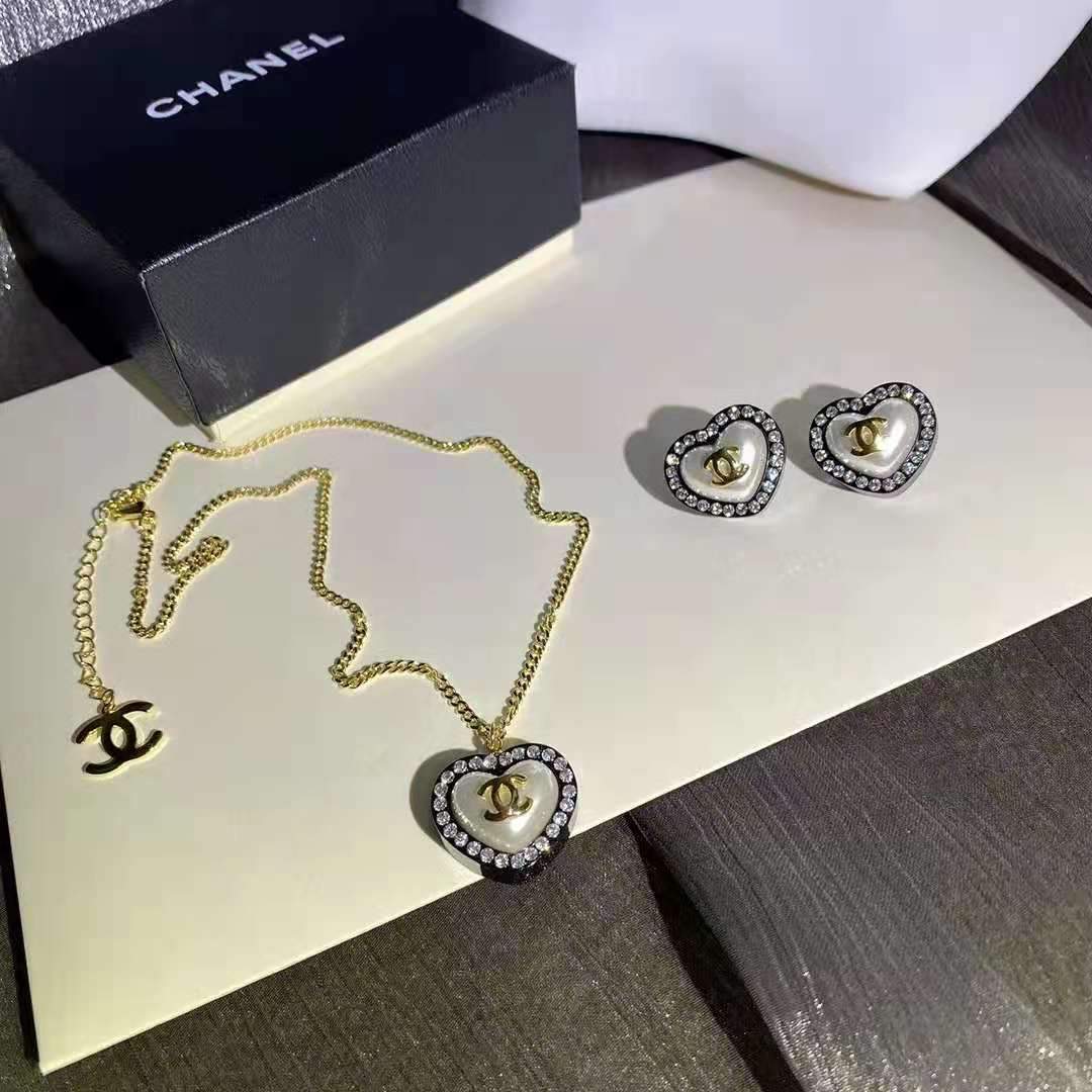 Summer Fashion Love Pendant Diamond Necklace Earring Set lbcase
