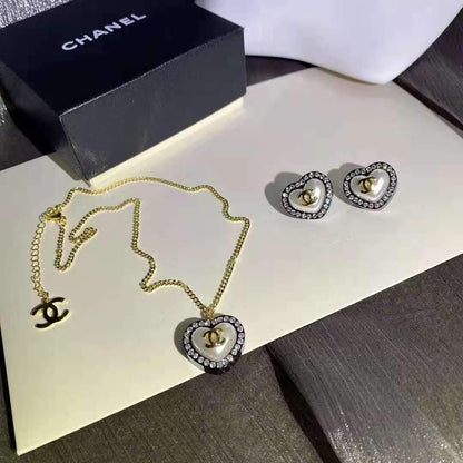 Summer Fashion Love Pendant Diamond Necklace Earring Set lbcase