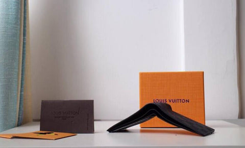 M E N S - L V - W A L L E T - B L A C K - C H E C K S