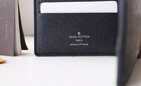 M E N S - L V - W A L L E T - P R E S S E D - L O G O