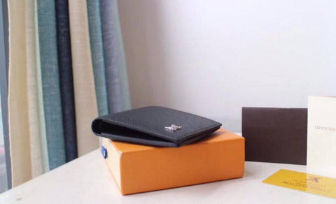 M E N S - L V - W A L L E T - G O L D - B A D G E