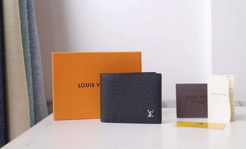 M E N S - L V - W A L L E T - G O L D - B A D G E