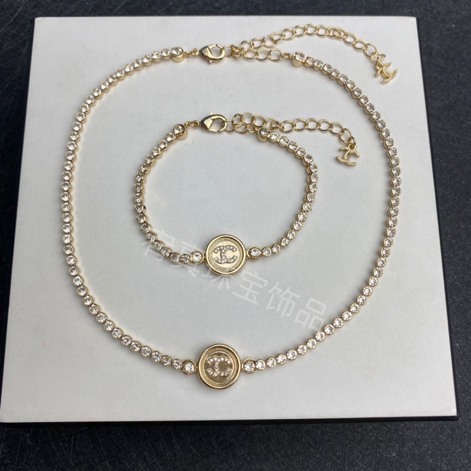Xiaoxiang Feng Rhinestone Chain Bracelet lbcase