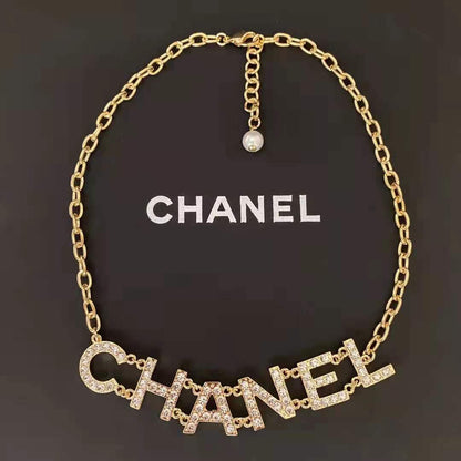 Fashion Metal Lock Letter Diamond Necklace lbcase