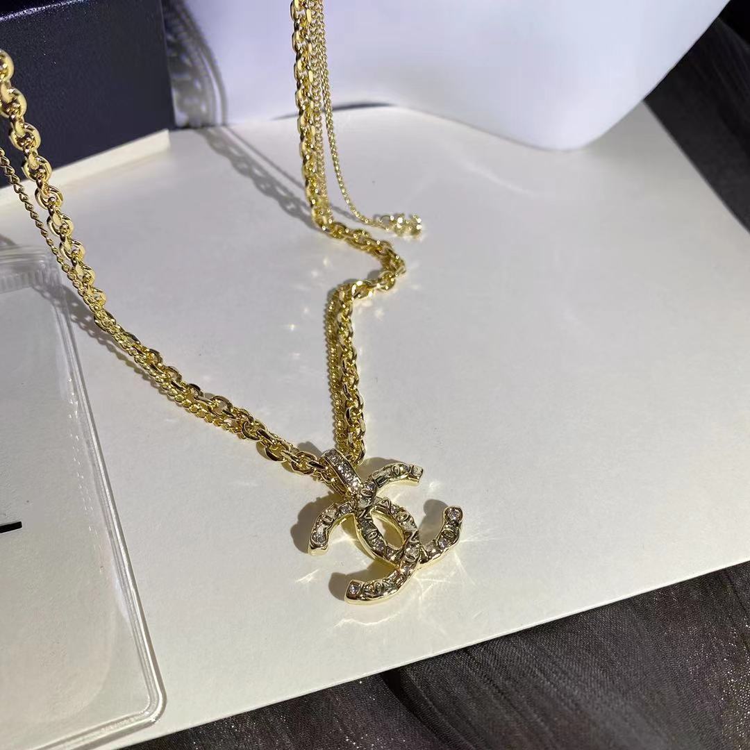 Luxury Fashion Diamond Pendant Necklace lbcase