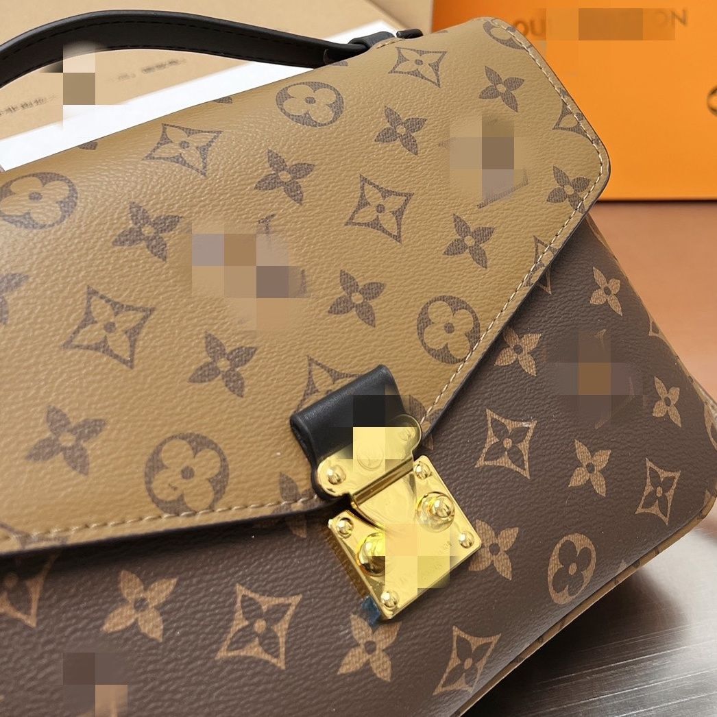 2022 new European and American retro postman bag lbcase