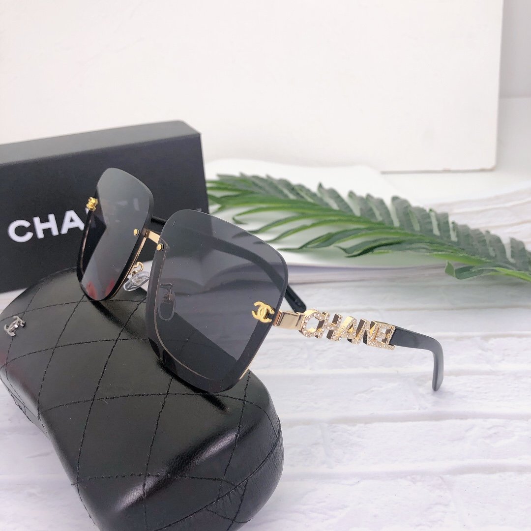 GRADIENT COLOR FEMALE OUTDOOR SUNGLASSES lbcase