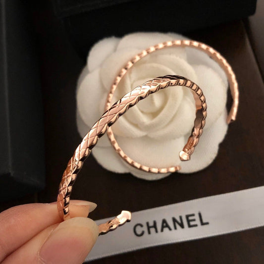 High-end CRUSH Series Bracelet lbcase