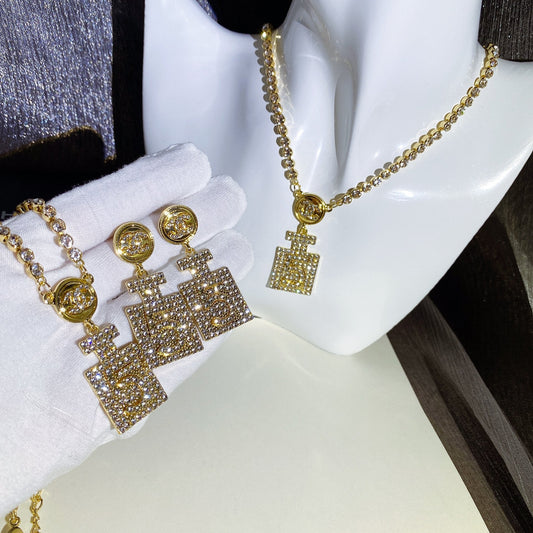 Luxury Diamond Pendant Necklace lbcase