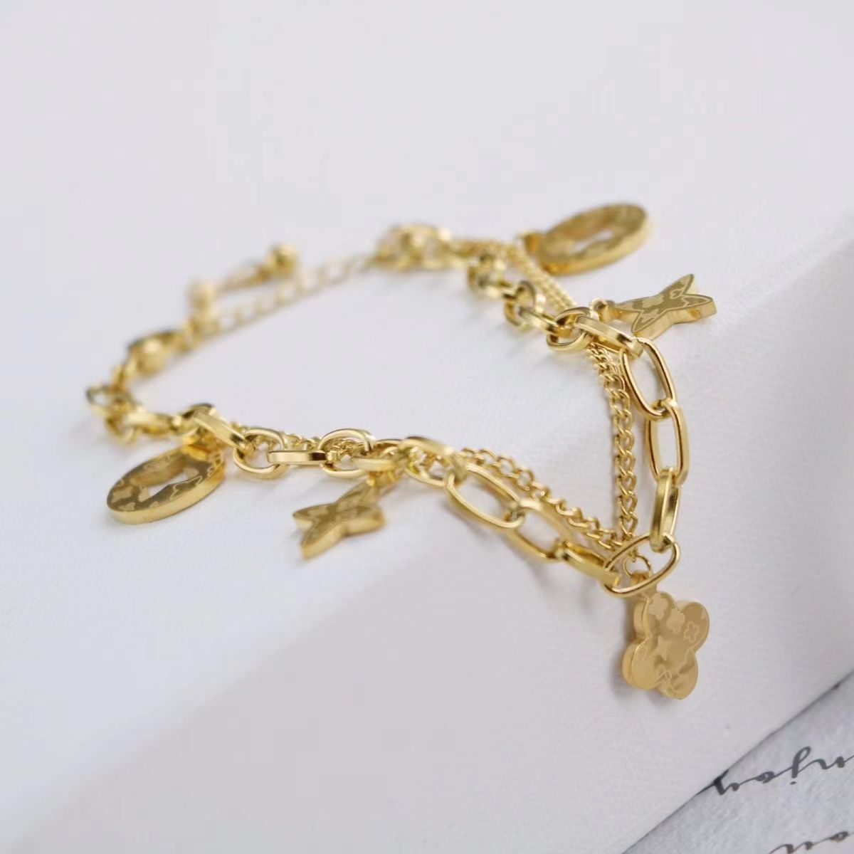 2023 New Fashion Bracelet