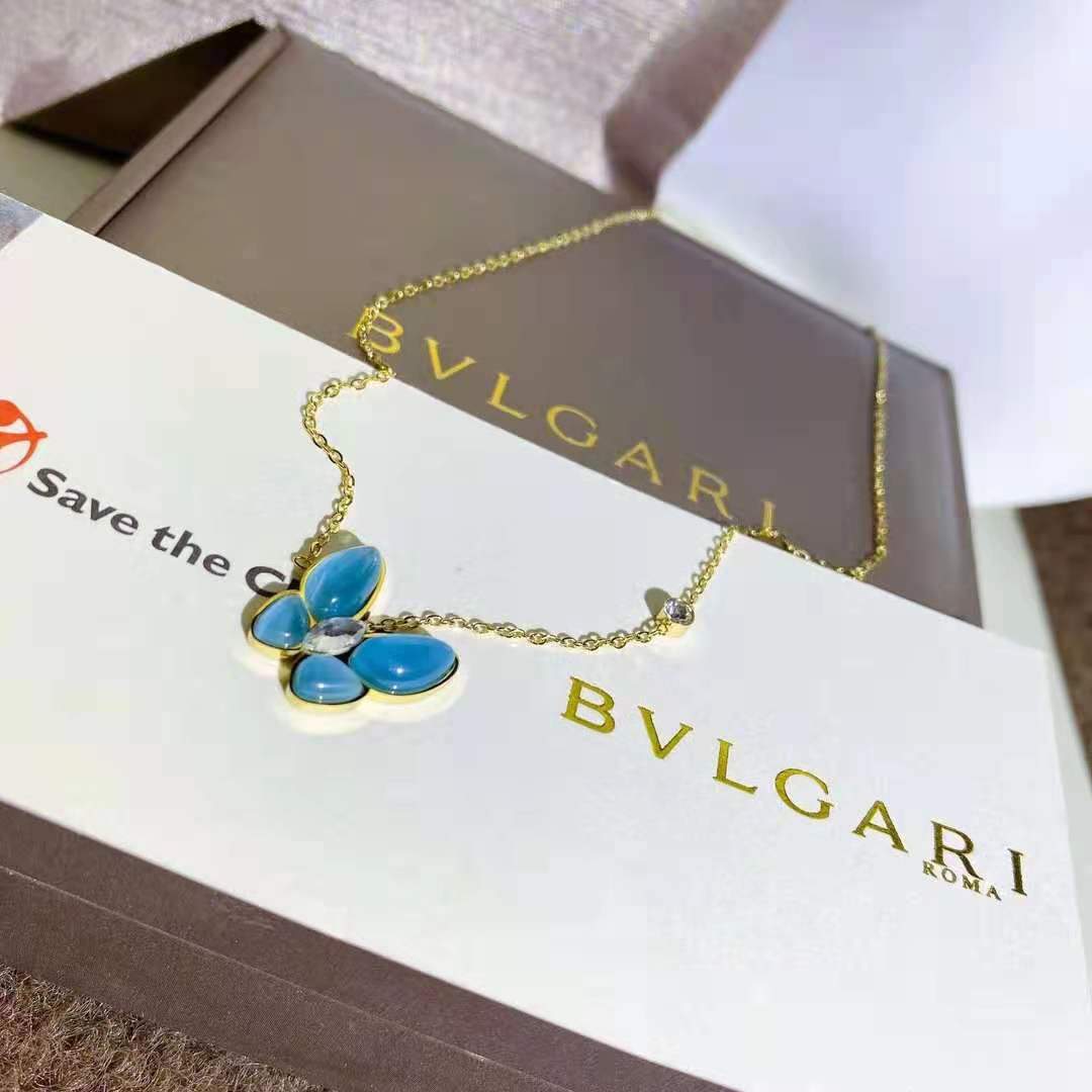 Cat's Eye Butterfly Necklace lbcase