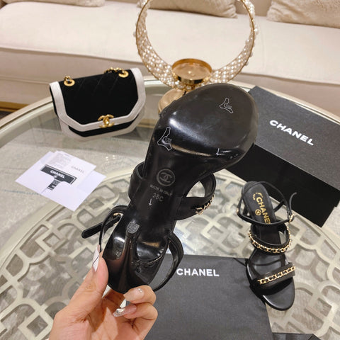 2023 catwalk style double C chain sandals -S40
