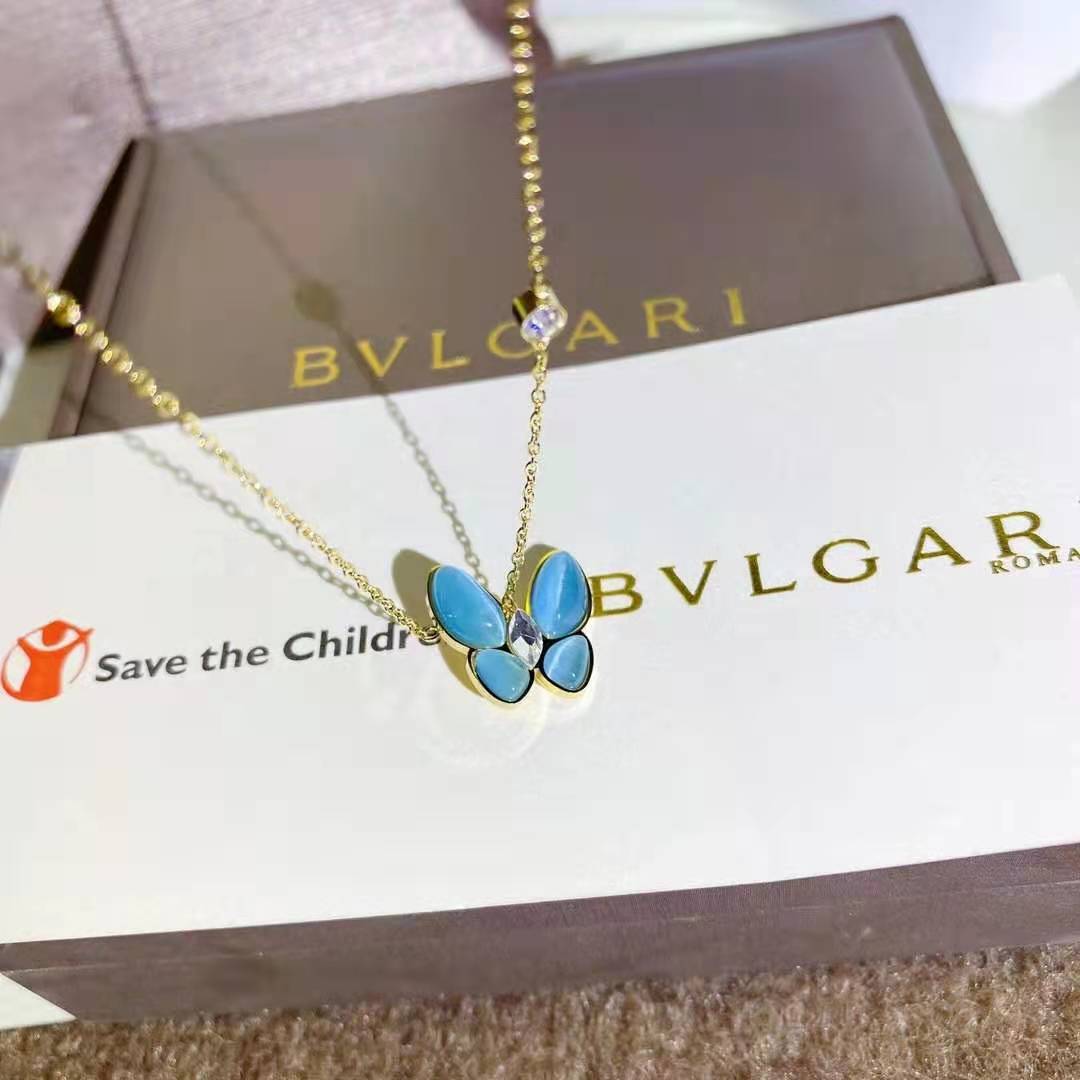 Cat's Eye Butterfly Necklace lbcase