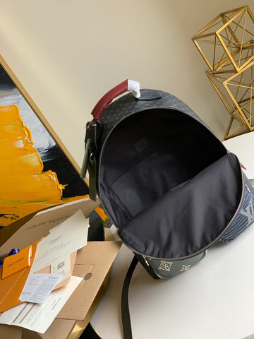 L V Multi Backpack (Black) [ 32 x 41 x 15cm ]