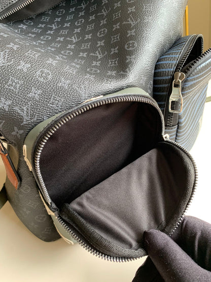 L V Multi Backpack (Black) [ 32 x 41 x 15cm ]