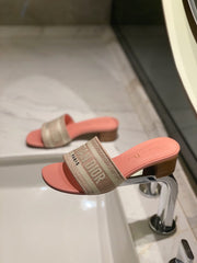 CD Slides - Pink