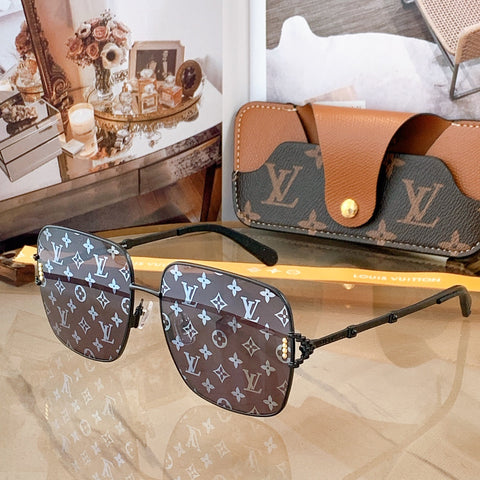 L V - Print Sunglasses