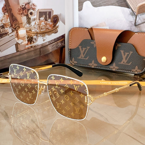 L V - Print Sunglasses