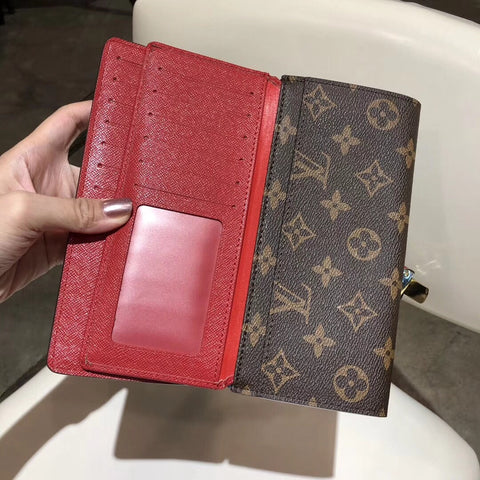 wallet buckle