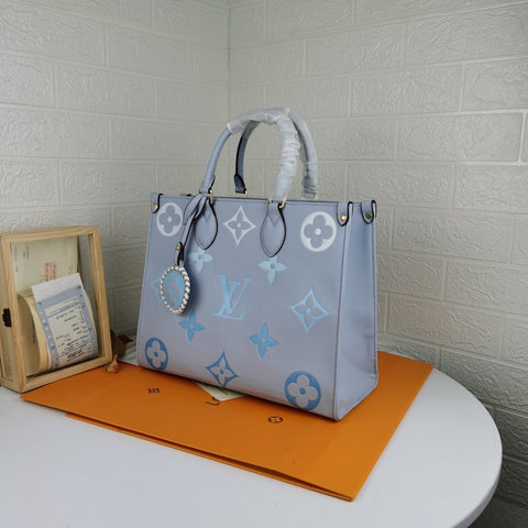 white handbag Size 35*27*14cm