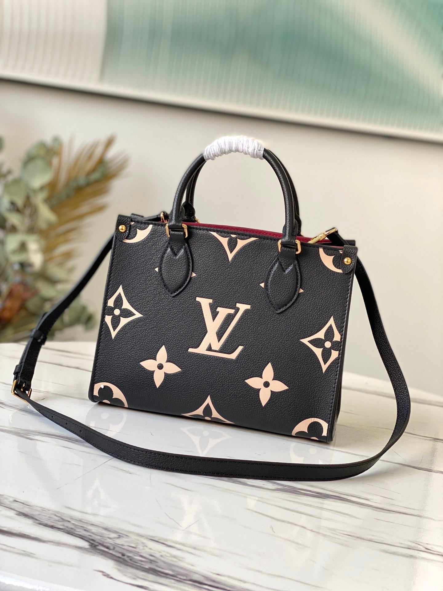 Bicolor handbag