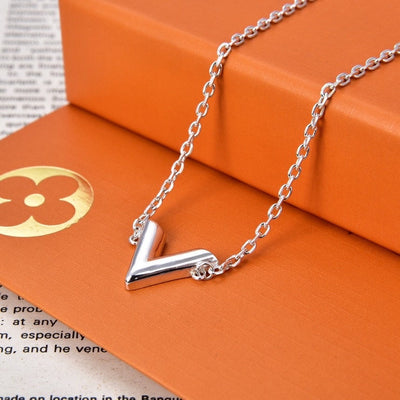 v necklace