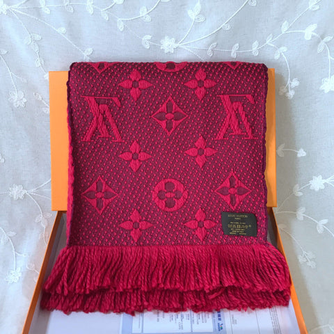 rose red scarf
