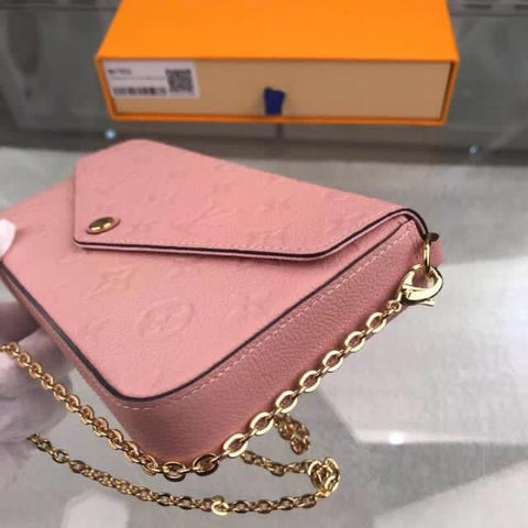 pochette in pink