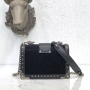 P r a d a cahier