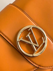 Fashion color handbag