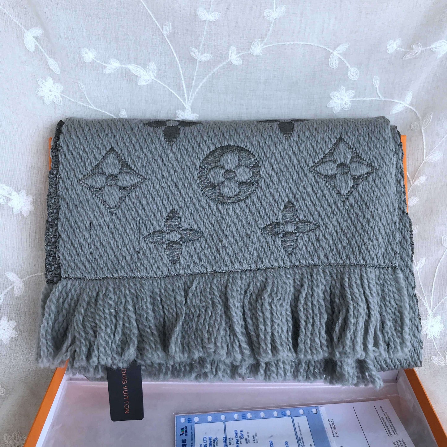 dark  gray scarf