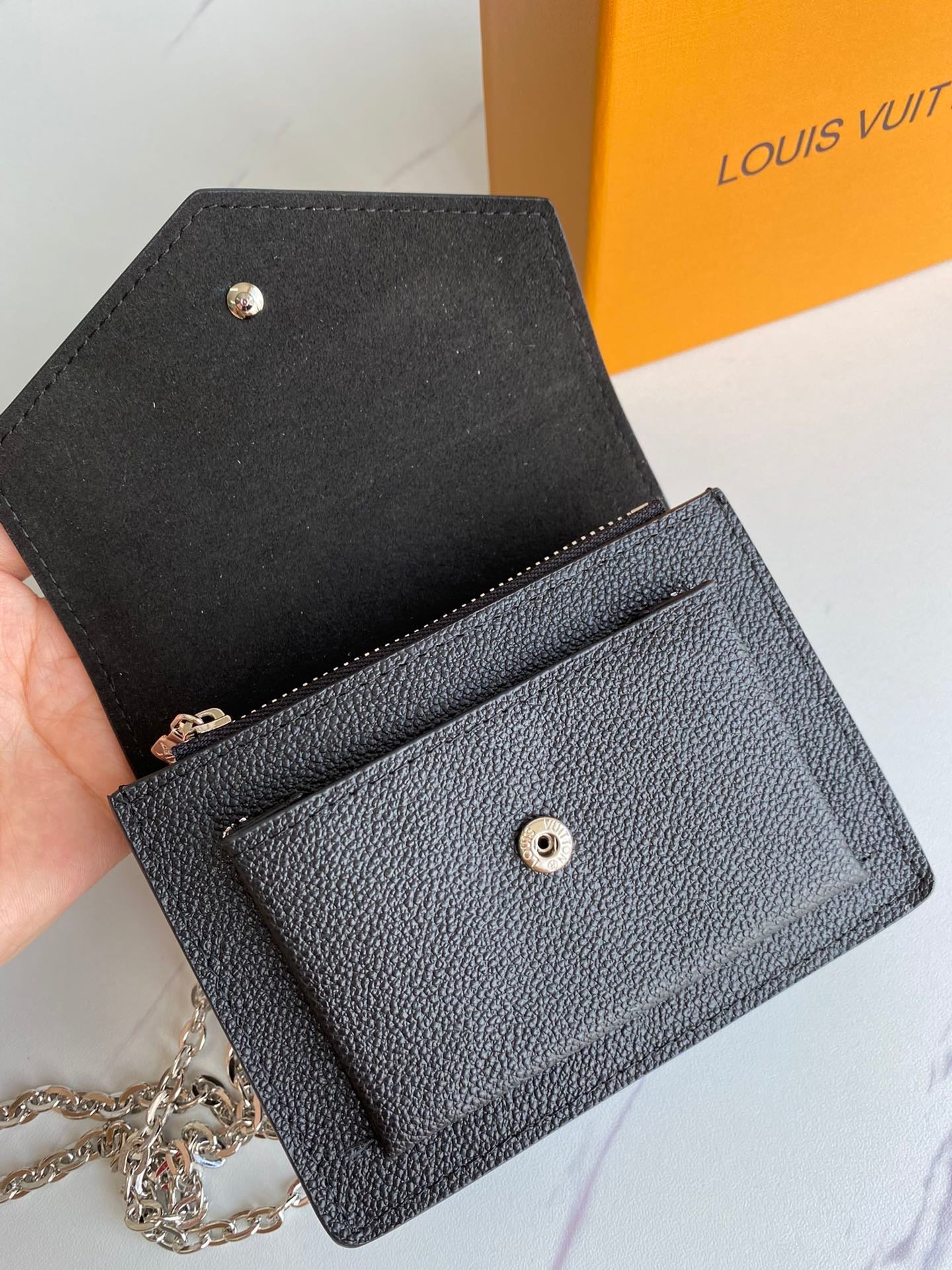 Lv 13*10.5*4cm