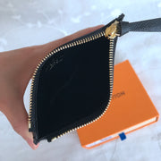 L card wallet