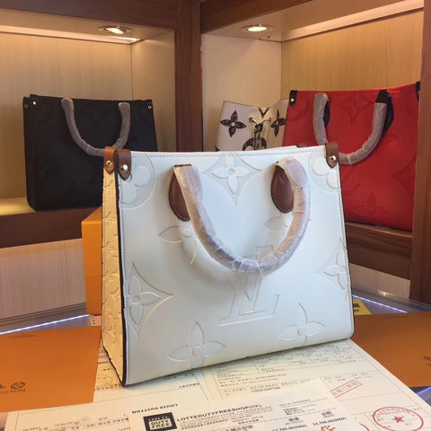 White onthego handbag