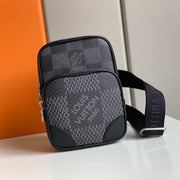 L v pouch