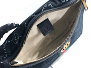 G u c c i bumbag 28*19CM