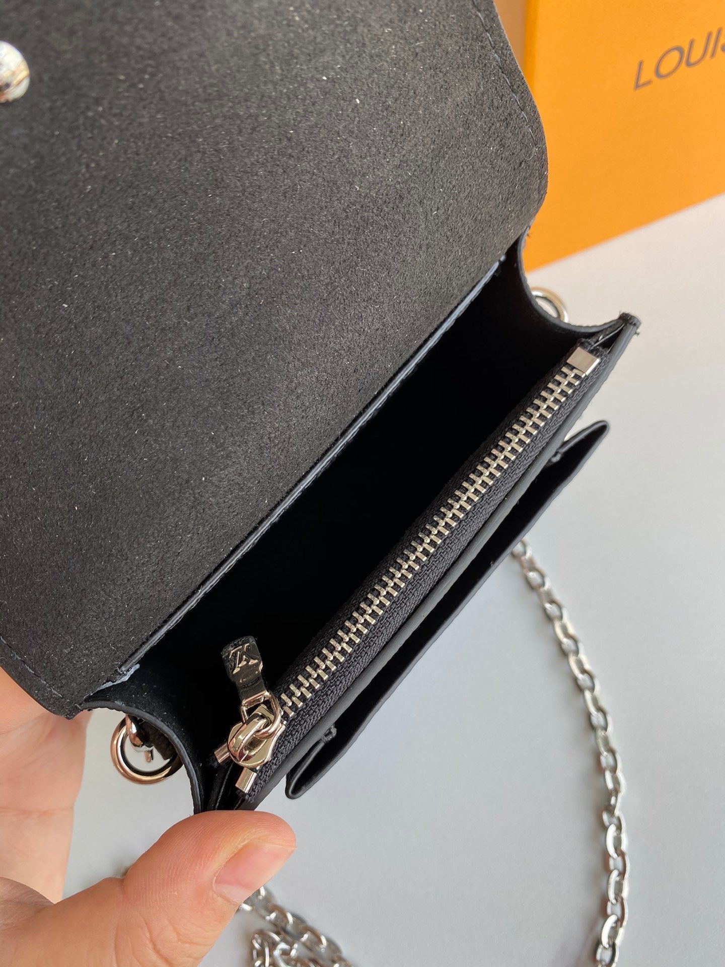 Lv 13*10.5*4cm
