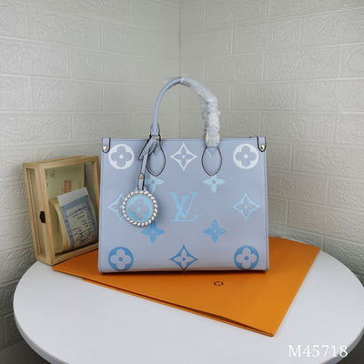 white handbag Size 35*27*14cm
