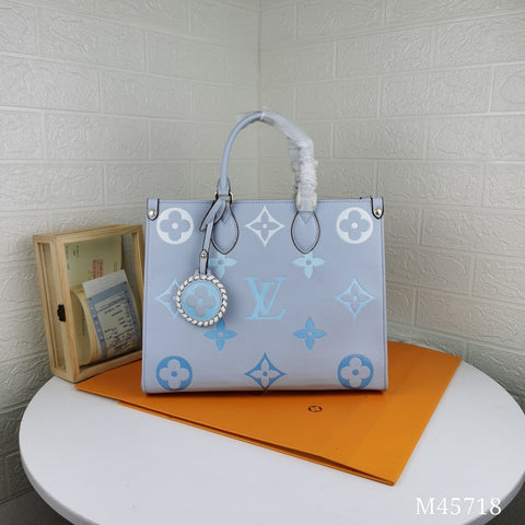 white handbag Size 35*27*14cm