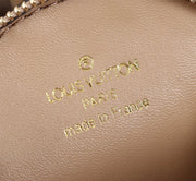 pochette cream color