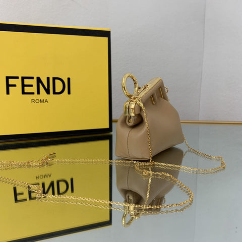 F e n d I 21