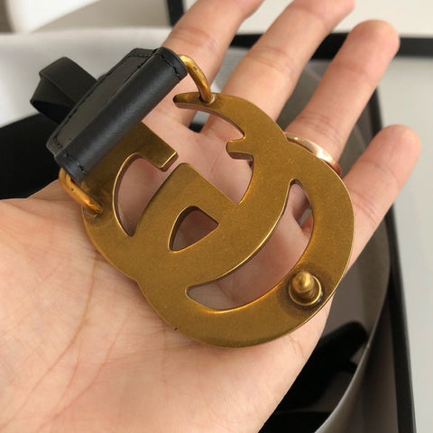 G u c c I belt